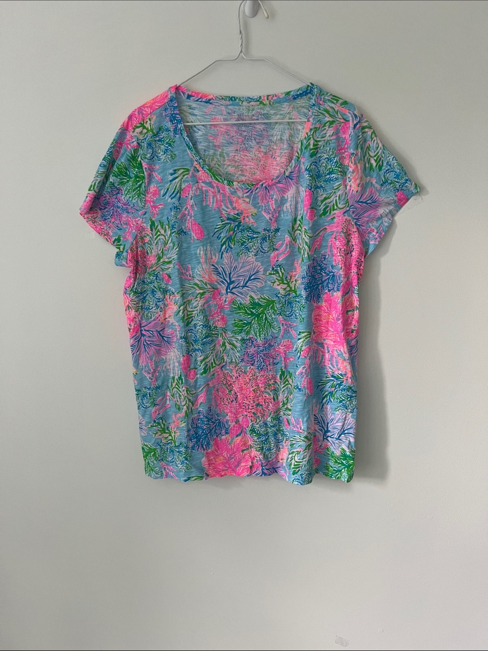 Lilly Pulitzer Tropical Floral Scoop Neck Tee in Pink, Blue & Green